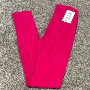 NWT Cara Loren Pink Leggings